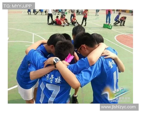 马来西亚足球队奋勇拼搏展现团结精神力争亚洲赛场新辉煌 马来西亚足球队奋勇拼搏展现团结精神力争亚洲赛场新辉煌